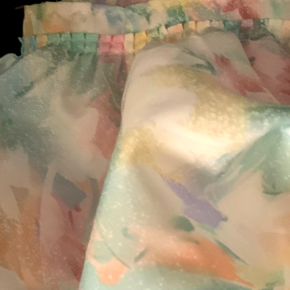 Vintage Pastel Floral Shower Curtain With Attached Balloon Valance - Picture 2 of 4